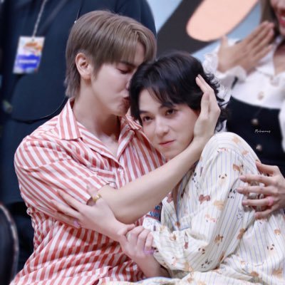 6codeMkb's profile picture. 