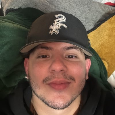 alanhrmda's profile picture. dios, cuida a mi familia que yo me cuido solo