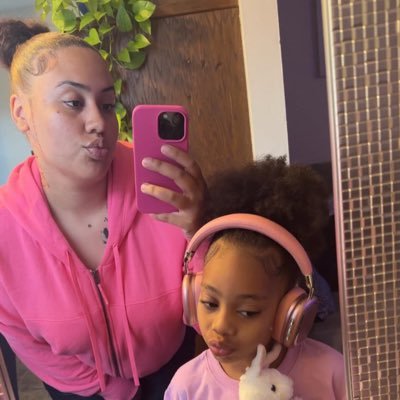 mejustlove5's profile picture. you can text me on my iMessage smithantwain44@gmail.com and my telegram beckybecky1000 you can text me love ❤️ ❤️❤️💋 you all