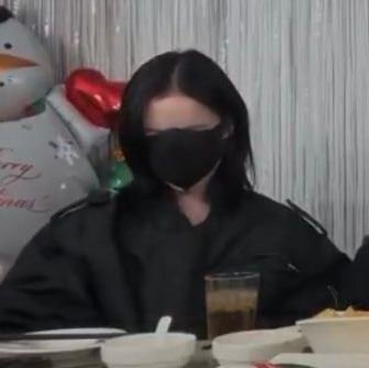 xaaaaaaaiiiii's profile picture. 