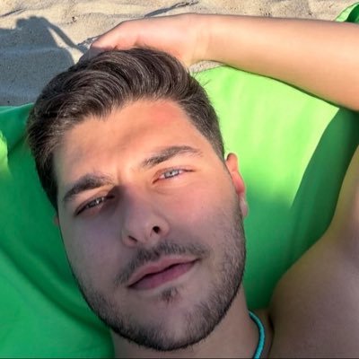 ShemalesHub1's profile picture. My name is Alex. I like shemales and trans women. I'm looking for a big eggplant woman who will take me under her and make me her slave.⚧️📩