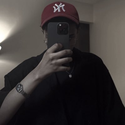 levevr1's profile picture. 