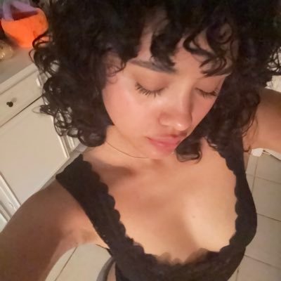 nalywoly's profile picture. 