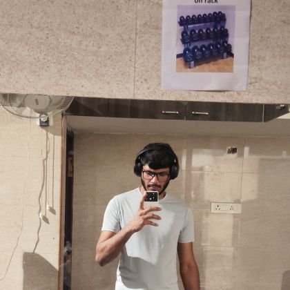 goyalpiyush25's profile picture. somebody who loves going anywhere as spontaneous and fun loving, goes hiking goes gym and lives life peacefully ✌️🕊️