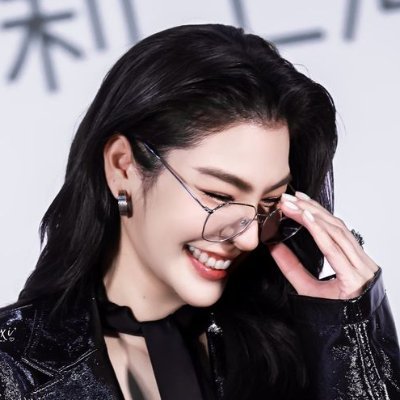 fayeslights's profile picture. 'Cause the truth is on silent, but your egos are talking loud
Goodness. Morality. Gratitude.
🍄🌻🌷♠️