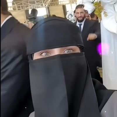 ydr397315843179's profile picture. ادرس الشريعه ومدرسة قرآن للأطفال في تركيا 
هي اخر سنه وع سوريا ان شاء الله 🤲
منزلي اين يقع ؟ تحت ركام القذائف 💔