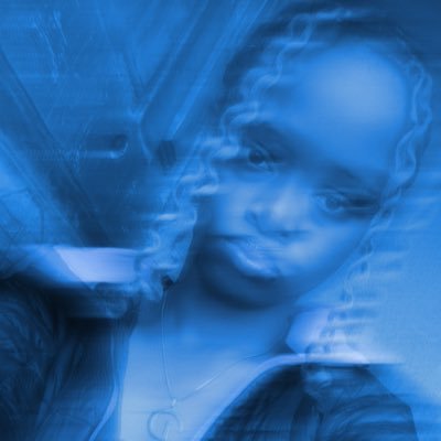 Staceywnf's profile picture. weirdo.