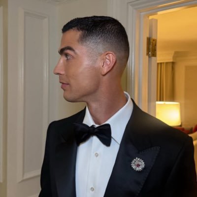 abumajeek's profile picture. qli0_7