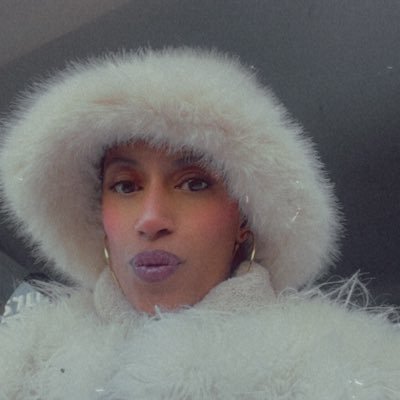 MimiLiAaKa972's profile picture. Le mensonge donne des fleurs mais pas de fruits… Mada🖤❤️💚Guada ❤️💛💚, 🇮🇳 🇸🇩 🇹🇳🇸🇳🇬🇫