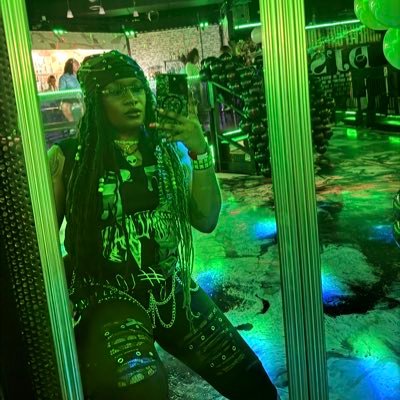 supaskii's profile picture. It’s ALWAYS a vibe 🥀B I G W E I R D O 🤓 B I G A P E 🦍