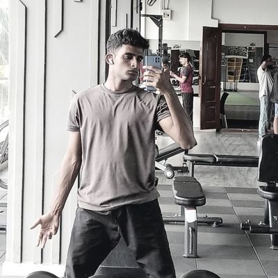 VivekGo10909573's profile picture. Discretionary trader. loves to talk about money..