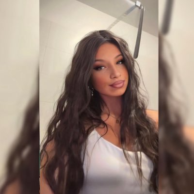 s2303__'s profile picture. Mira en Barranquilla se baila asi 🇨🇴💃