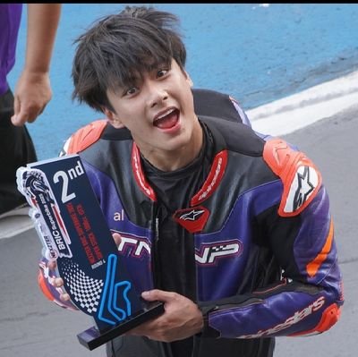 dreamy_doodle_7's profile picture. Ohmiee- My Solace 🧡🫂🛡️ OHM SHIELD 🛡️  🐶furlove~gold_den🐶
 Lengso so cute 😘 🩵 🤏 
BL Lover 🫶🏼 😍 Multi-Fan 🥳