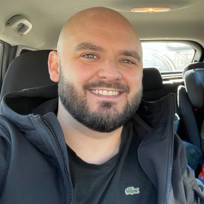 AlexBicknell89's profile picture. 