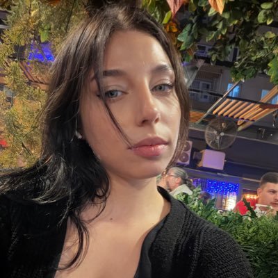 mahvediyorum's profile picture. isinde gucunde okulunda @otoromantizm