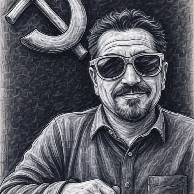 bEdward160's profile picture. لا الموج ينادينا إن خطف النوم بأعيننا والورد إحمرّ.. يا دمَهُ النازف إن كنت عذاباً يومياً لا تصفرّ