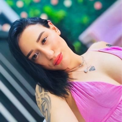 MerveUygur21506's profile picture. kavat kocamin yaninda sikecek sert erkekler istiyorum grup seviyoruz kız arkadaşlarimla