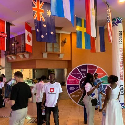 JoshuaGavu's profile picture. ⚡️Building @dooinngs - connecting skilled artisans with customers in Africa • 🎨Pushing high-end pixels across the globe