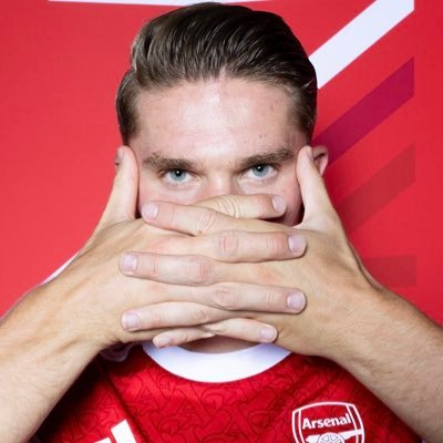 StreetGunn7's profile picture. PSYCHOPATH🤬 @Arsenal Fan Since 2005💔 Saka🌶️X Gyokeres🥷X Eze🧙‍♂️STAN❤️ #ArtetaIN🤵🏻‍♂️👔 #COYG⚰️🔴⚪️