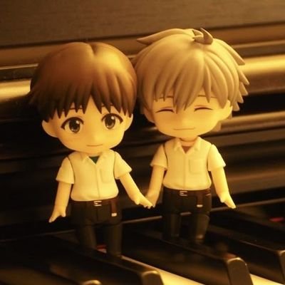 wwyiie's profile picture. ᬊ artist | she/her