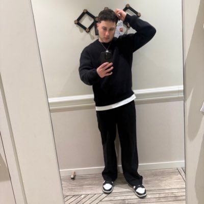 Neckzoh's profile picture. 27 | UK