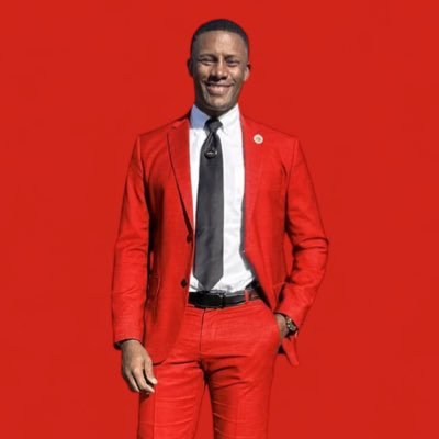 MajorWilliamsCA's profile picture. 🚏CEO/Founder of Murrieta TV | 💰$2M revenue from Digital eBooks | 👟I give away 1,000 pairs of sneakers annually | 💪🏾Fit over 40 club