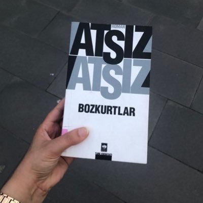 siyah_umaay's profile picture. 🦅🤎🖤 @Besiktas 🦅 • burası benim dijital günlüğüm, acımın cümlelere yansıması !•
