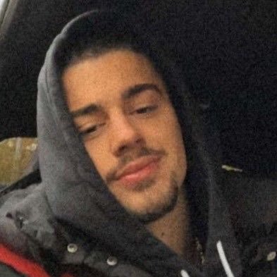 kenanitoz's profile picture. 