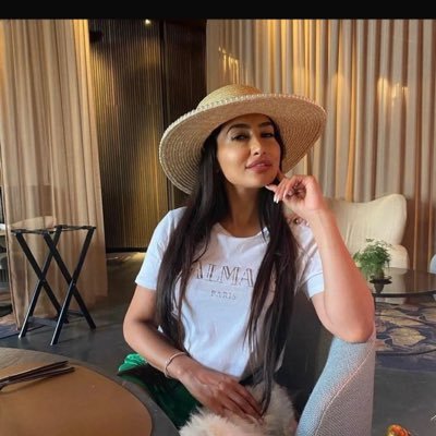 natalie_fxm's profile picture. Entrepreneur 📉 |Exploring the world one destination at a time 📊✈️ | join me on this journey of wanderlust 🧊🏦''🇩🇪🇺🇸