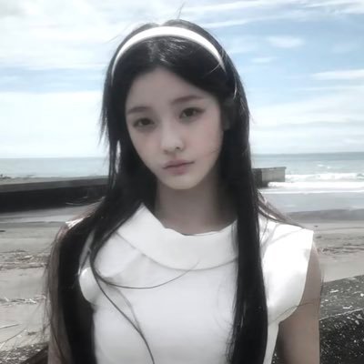 Lyves_luvu's profile picture. He was chaos, he was revelry