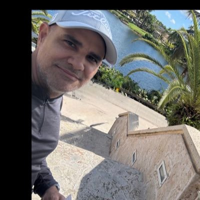 riverademian's profile picture. 🇵🇷👨🏻‍💻Tech guy