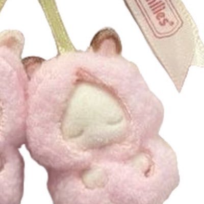 pinkpangda's profile picture. ハニ先輩はケーキ食べてください..🍰💕