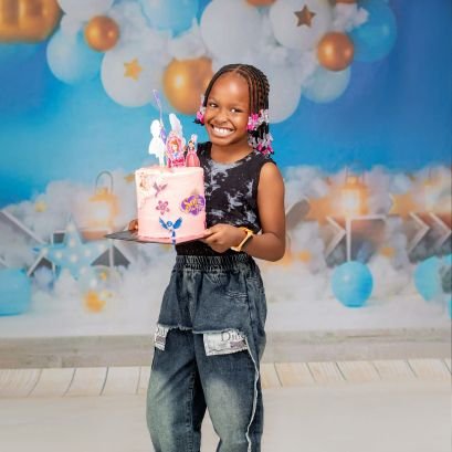 VictoriaJ1026's profile picture. 