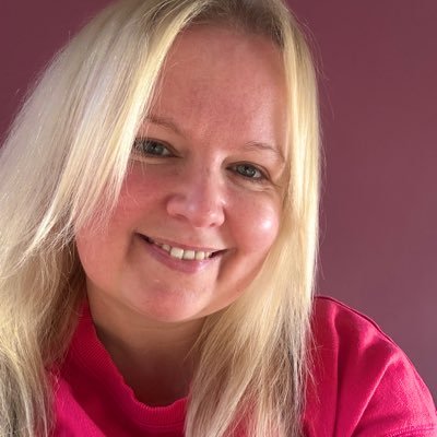 LunaLeanne13's profile picture. vibin’ glidin’.. often mystified & almost ancient 🎶 music is my medicine 🎶🖤