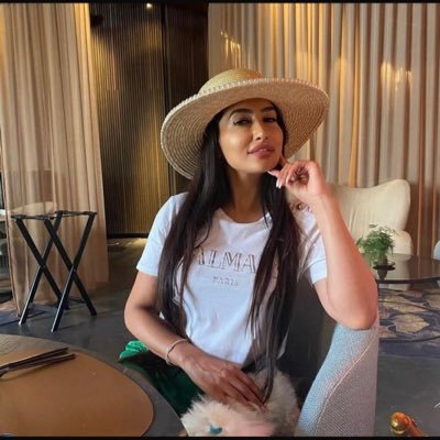 Natalie_fxm1's profile picture. Entrepreneur 📉 |Exploring the world one destination at a time 📊✈️ | join me on this journey of wanderlust 🧊🏦''🇩🇪🇺🇸