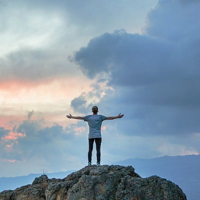 AIwithMayank_'s profile picture. AI • Markets • Crypto • Money
I break down finance, technology & behaviour.
Learn faster. Think sharper. Grow smarter.