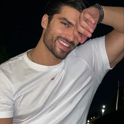 LuKiNhAs_Lopes's profile picture. اللهم صل وسلم وبارك على سيدنا محمد وعلى اله وصحبه اجمعين 🤍✨