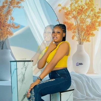 Queeneth01olx's profile picture. Uncomfortable truths about Love & Dating. 🎙️
Helping you fix your mindset & raise standards.
We don’t accept bare minimums here.
📩 DM for Collabs