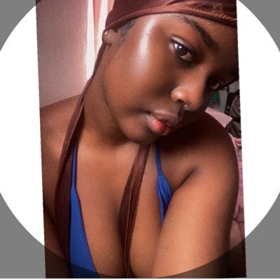 Herlari_music's profile picture. More love,less ego🖤❤️