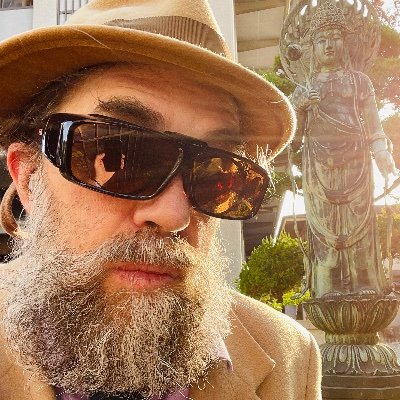 uncleweed's profile picture. Stumbling along, sparking goodness with scenes of cottage life and various creative endeavors / often slow ++ 🪭📮☎️♨️✌🏼#mecfs #grateful #alwaysbekind