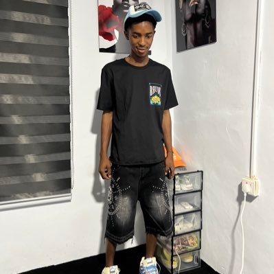 PeterLight77726's profile picture. anything chelsea @chelsea