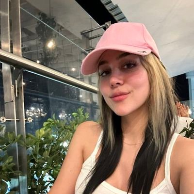 lindarusse33719's profile picture. just single Trying too get someone loyal 😍💗