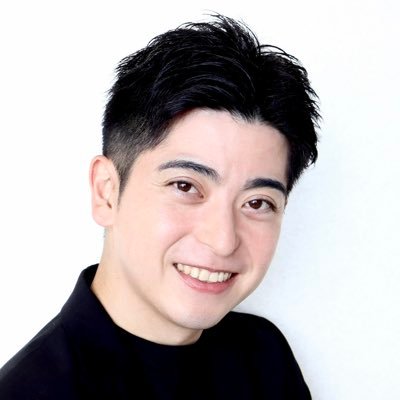 esprit0711's profile picture. 歌を歌ったり、音楽を教えたりしてます！社会人ミュージカル劇団ステージウイングに劇団員として所属。今、興味があることや楽しんでること、生活の中で発見したことなどをつぶやきます。音楽大学院修了/在英歴有/サウナ/都内在住