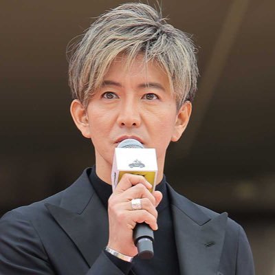 TakuSuma0126's profile picture. 拓哉くんよりだけど森くんも含め6人全員が好きな箱推しファンです☺️ライブはSmapツアーから行ってまして、FCもC&C、地図、ヅラと入ってます。いつかまた笑い話であーだったよね～こうだったよね〜って話せる日まで気長に待つのみ！👊SMAPと拓哉くんファンの方無言フォロー大歓迎☺️こちらも無言フォローすみません🙇‍♂️