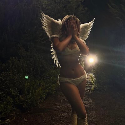 nessamyangel's profile picture. ─── ⋆⋅☆⋅⋆