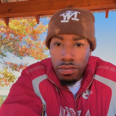 Heatvswhoever's profile picture. ⏳📖