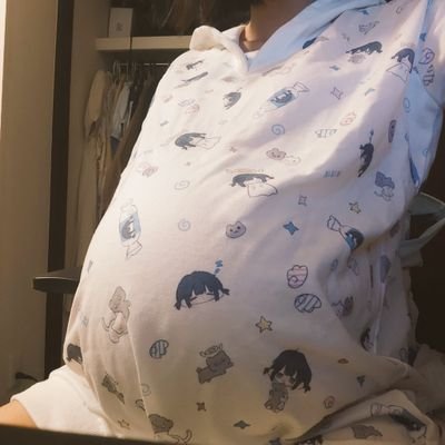 xi_yo71102's profile picture. หนูอยากโดนด่าจนน้ำแตกคาผ้าอ้อมที่ยัดหี