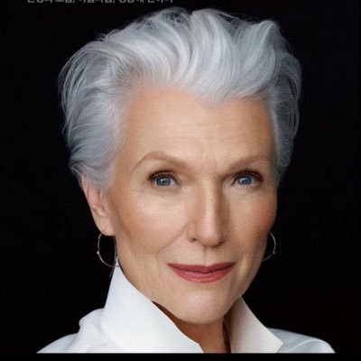 maye_musk2012's profile picture. Fan account,  Doctor of Dietetics. Speaker. Model. International Bestselling Author #AWomanMakesAPlan