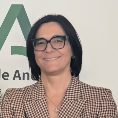 MariaJoseBaza's profile picture. Madre, profesora, Delegada Territorial en Granada de Desarrollo Educativo y FP y de Universidad,Investigación e Innovación ExSenadora