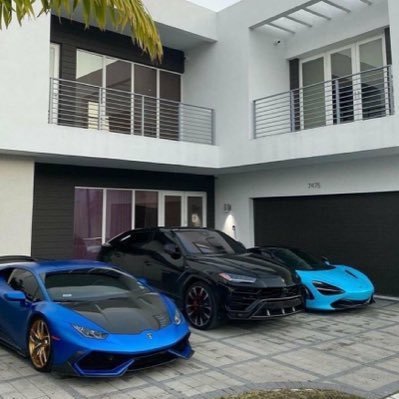 OzzieNayero's profile picture. Cryptocurrency